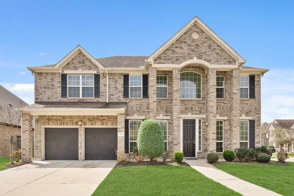 $3,725 | 2202 Lago Canyon Court, Pearland, TX 77089