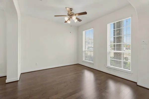 $3,700 | 2202 Lago Canyon Court, Pearland, TX 77089