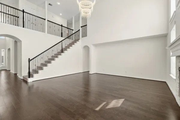 $3,725 | 2202 Lago Canyon Court, Pearland, TX 77089