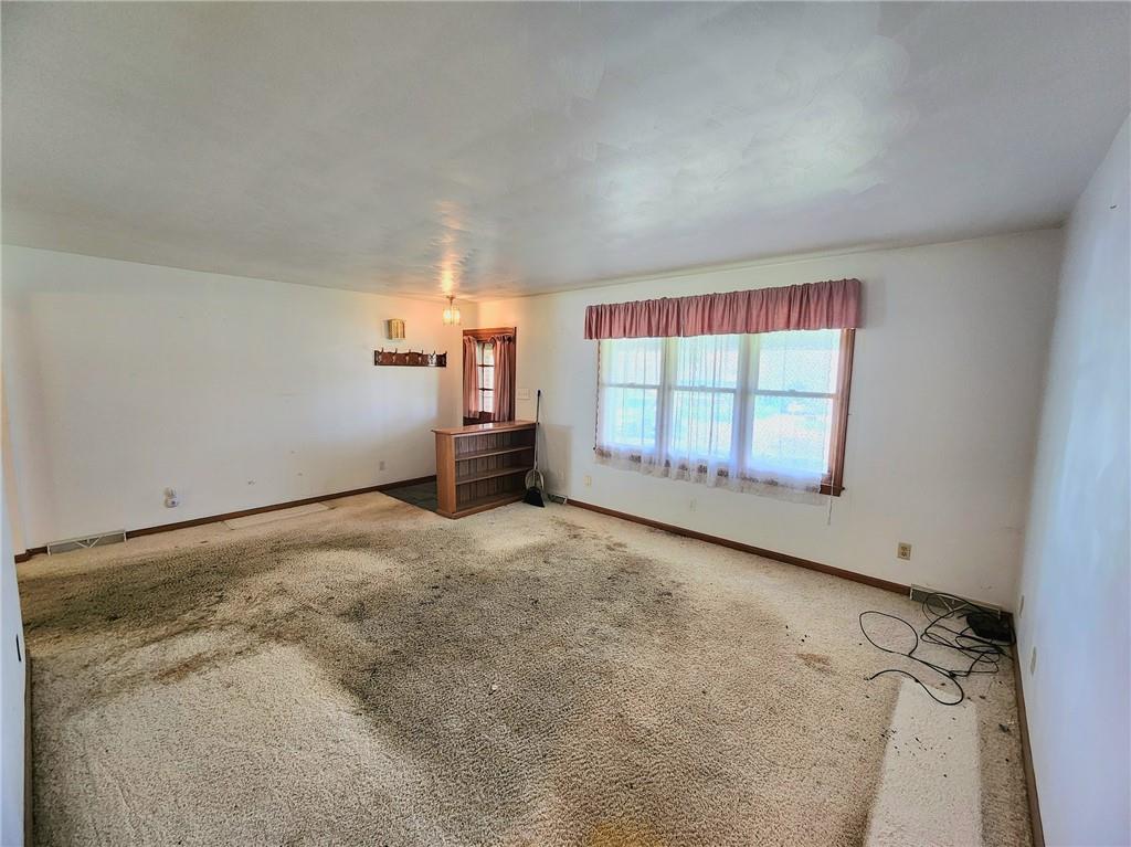 3060 Valley View Road Clark, PA 16113 - Photo 11 of 24 an empty room with windows