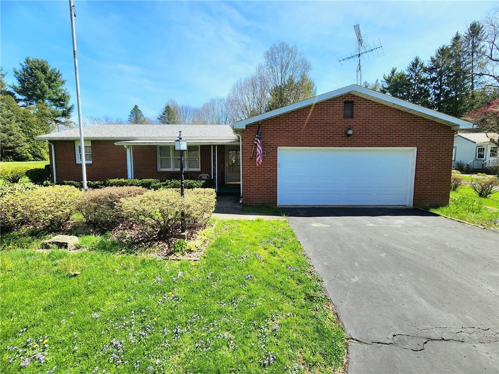 3060 Valley View Road Clark, PA 16113 - Photo 2 of 24 a front view of house with yard and trees