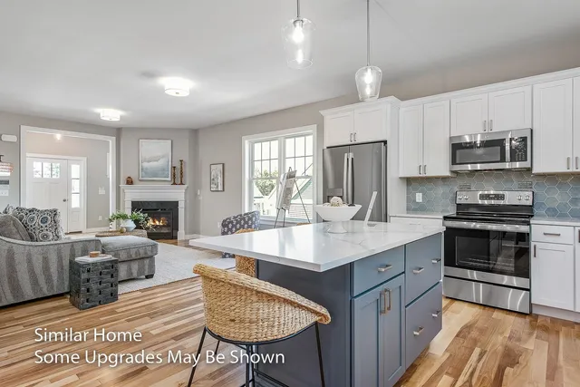 $866,900 | 56 The Cliffs, Auburn, NH 03032