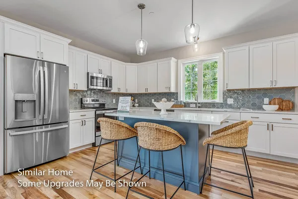 $866,900 | 56 The Cliffs, Auburn, NH 03032