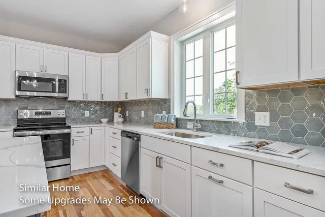 $866,900 | 56 The Cliffs, Auburn, NH 03032