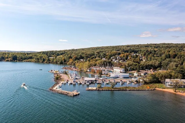 $749,900 | 86360 Meyers-Olson Road, Bayfield, WI 54814