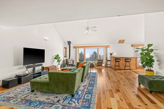 $749,900 | 86360 Meyers-Olson Road, Bayfield, WI 54814