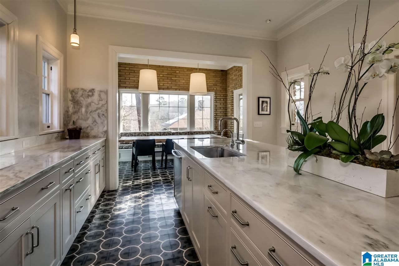 1029 Glen View Road Birmingham, AL 35222 - Photo 23 of 50