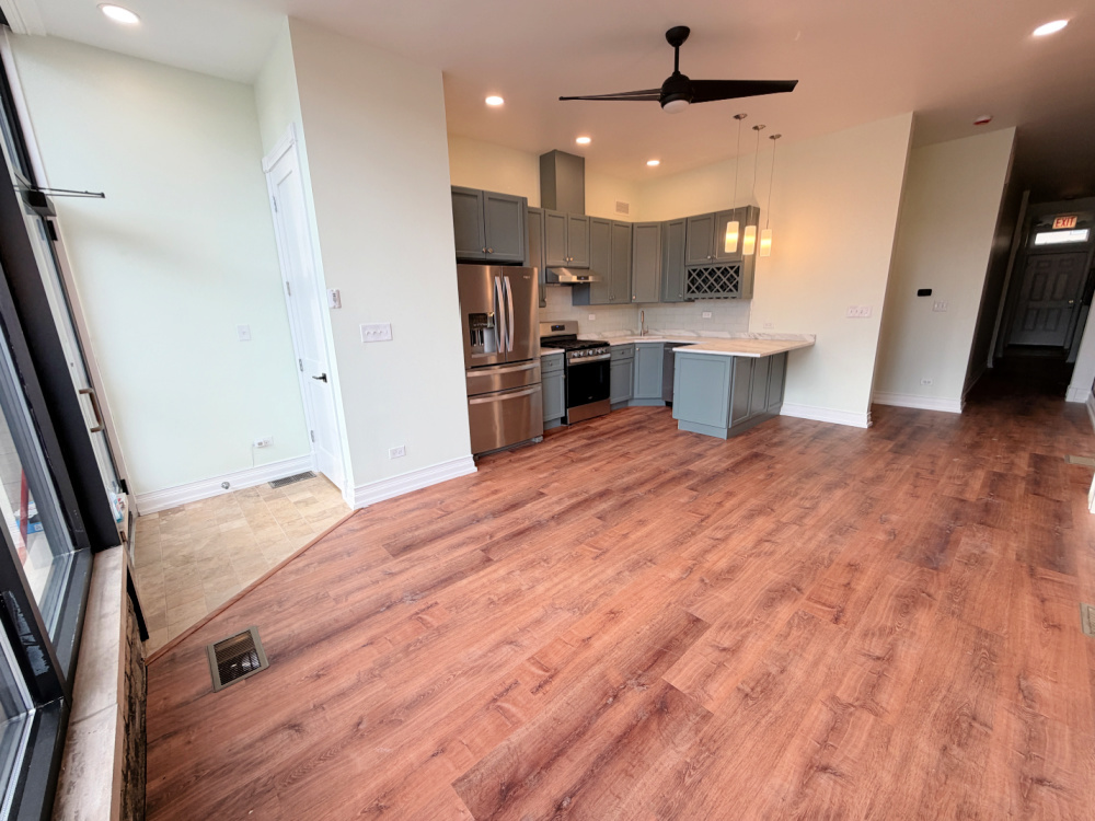 4635 North Clark Street, Unit 1 Chicago, IL 60640 - Photo 2 of 13