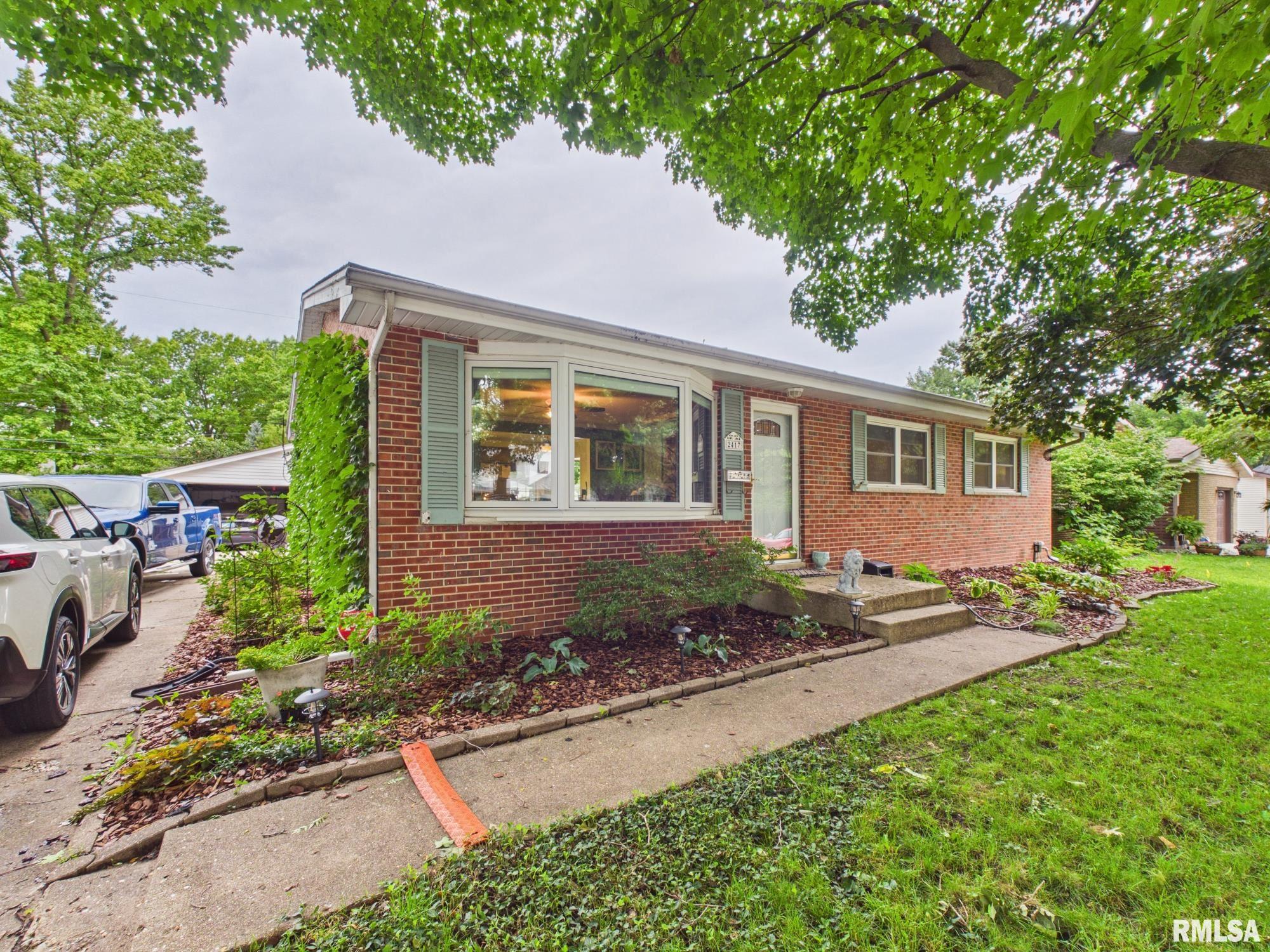 2417 Haverford Road Springfield, IL 62704 - Photo 2 of 42