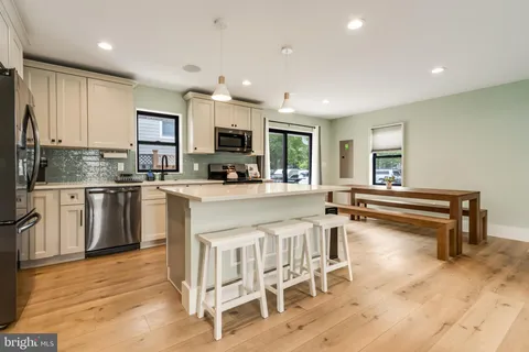 $1,200,000 | 509 West 4th Street, Lewes, DE 19958