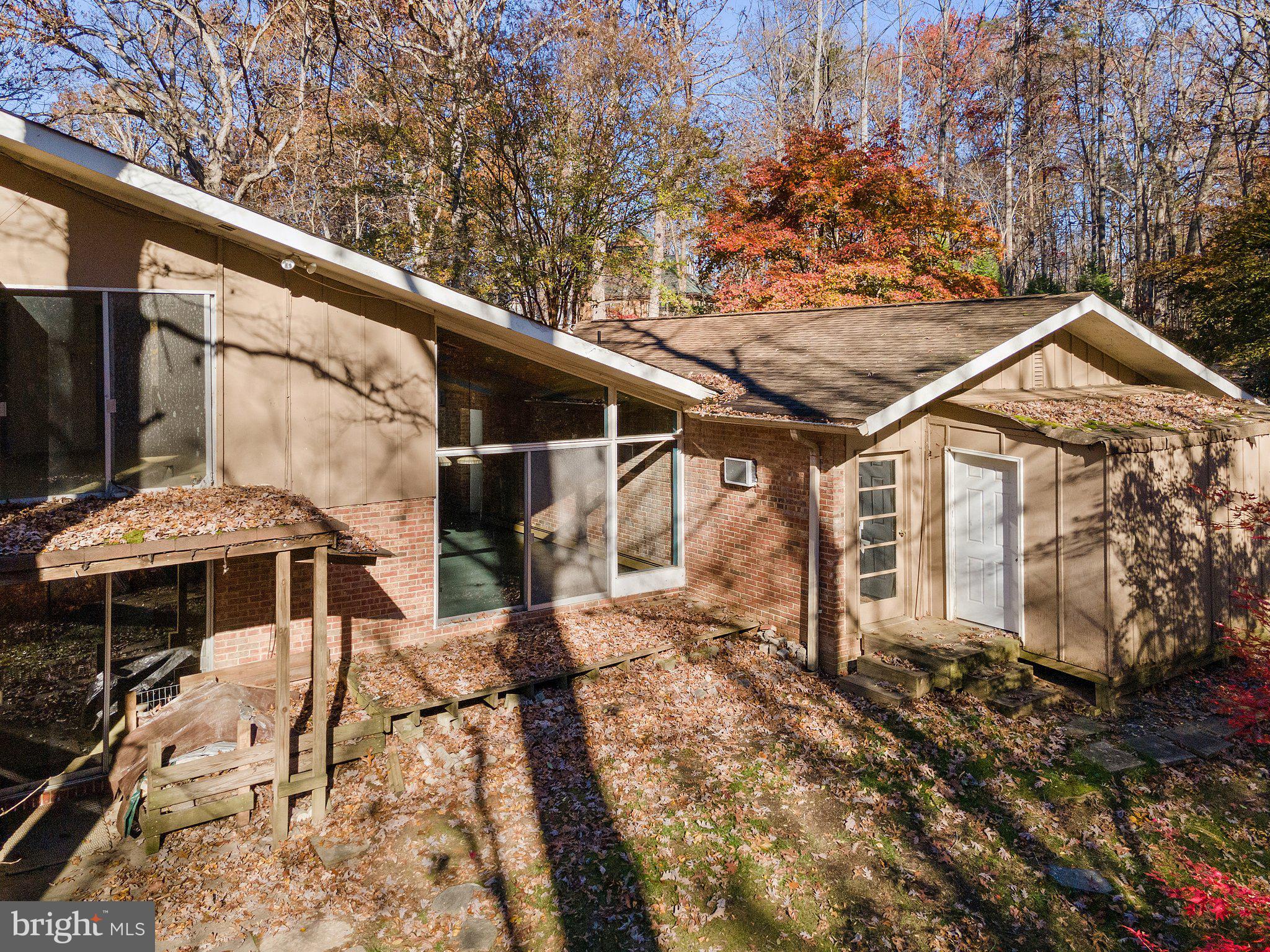 10611 Vale Road Oakton, VA 22124 - Photo 49 of 99 Gallery Image 49