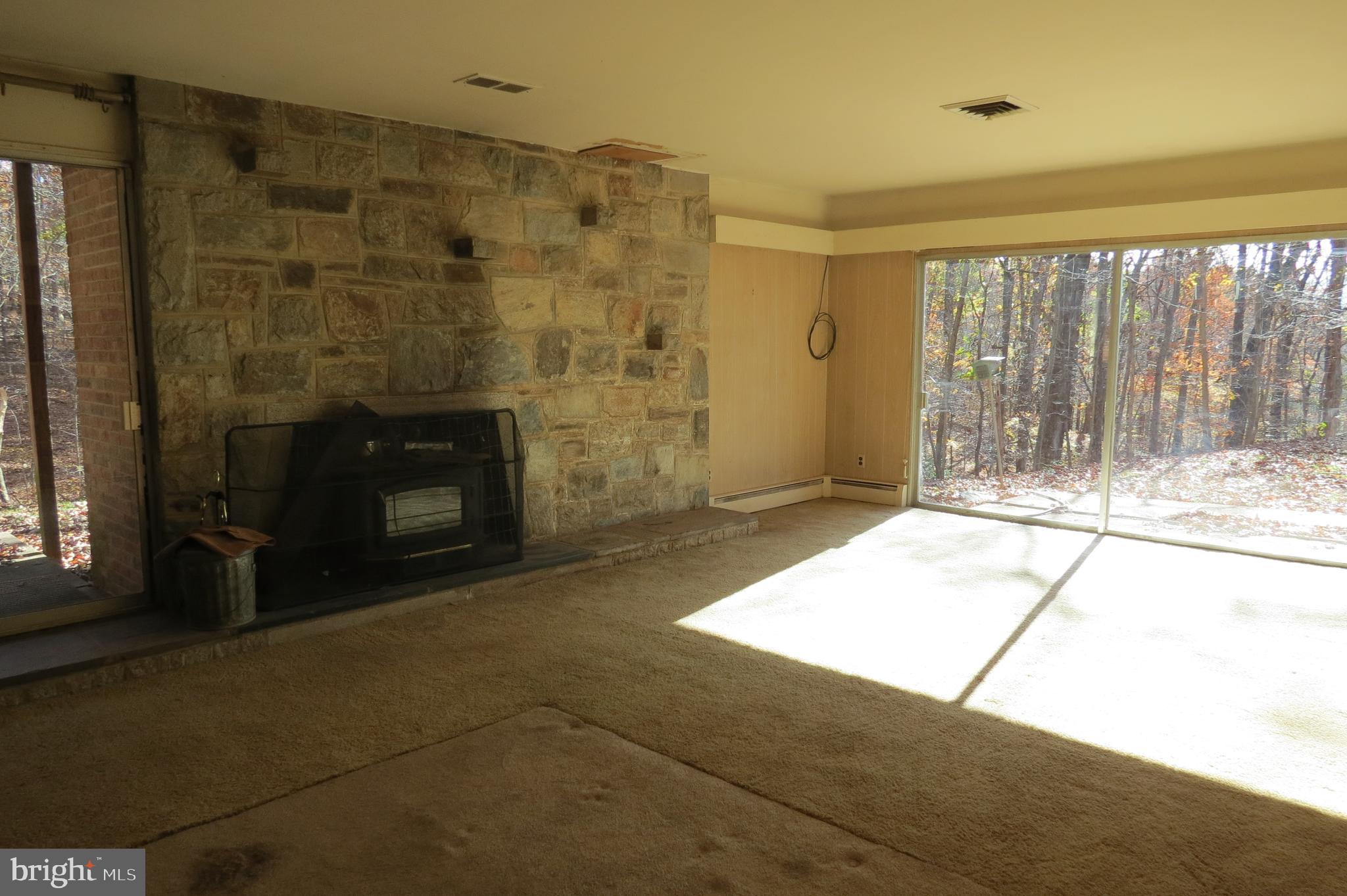 10611 Vale Road Oakton, VA 22124 - Photo 72 of 99 Gallery Image 72