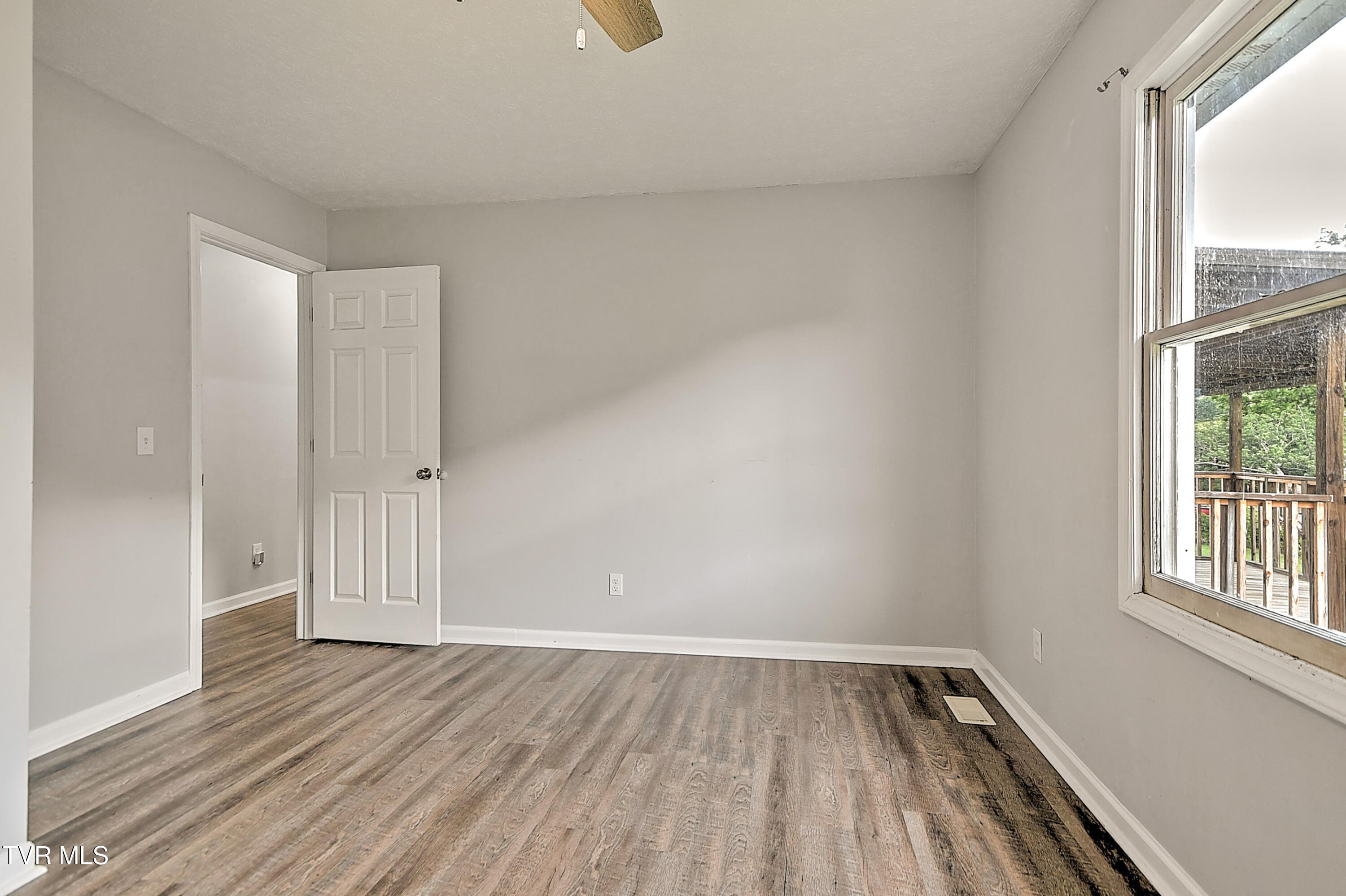 1117 Hunting Hill Road Piney Flats, TN 37686 - Photo 23 of 30 F2A43560-7003-4006-84D6-274295BDC3E0