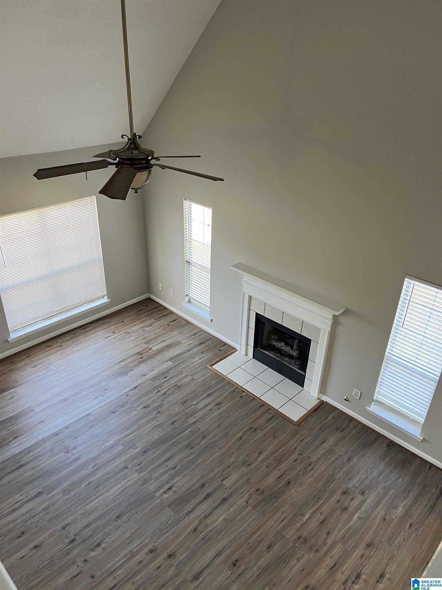 209 Stone Circle Pelham, AL 35124 - Photo 4 of 23