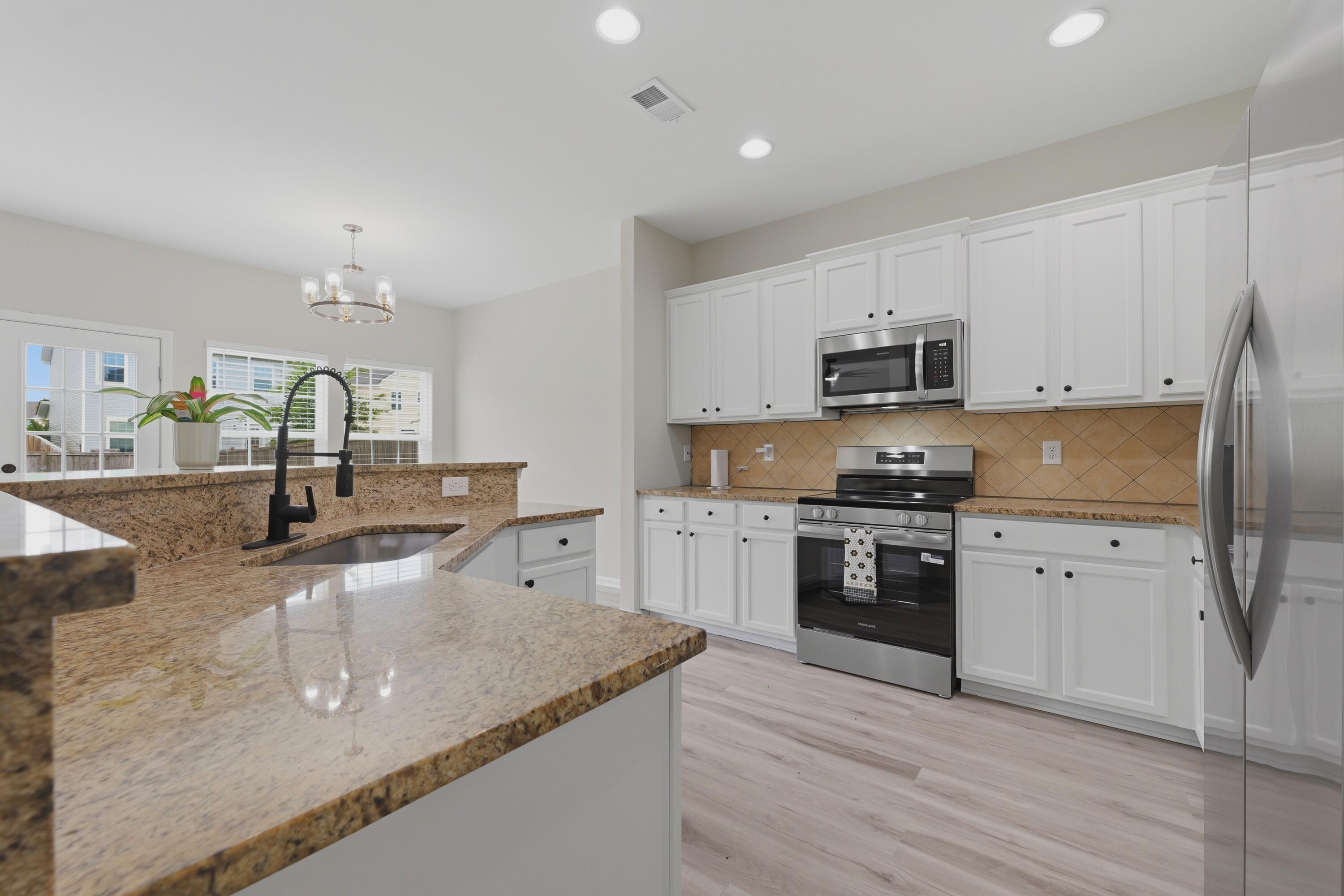 691 Silver Moss Drive Moncks Corner, SC 29461 - Photo 7 of 31