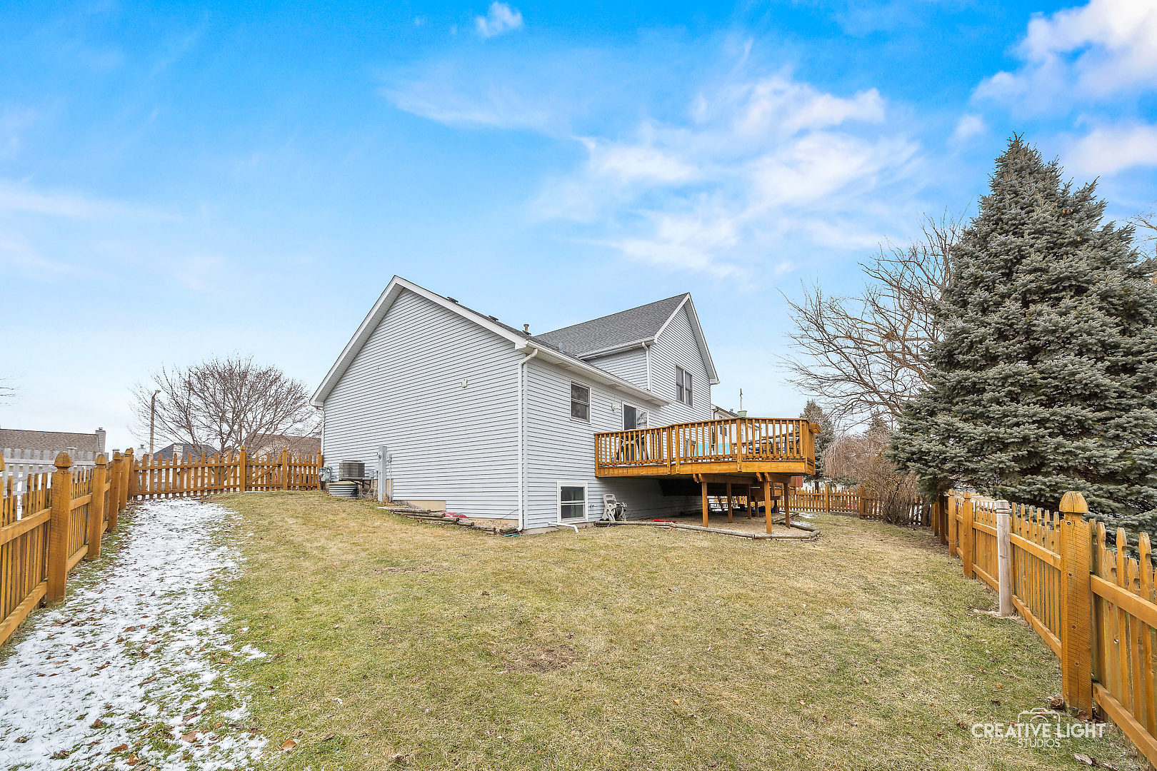 1714 Chestnut Hill Road Plainfield, IL 60586 - Photo 27 of 29 a view of a house with a outdoor space
