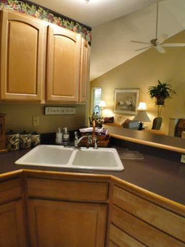 1325 Vandekarr Road Owosso, MI 48867 - Photo 5 of 38 20449851-4.JPG