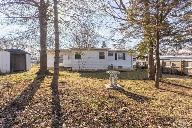 $104,900 | 127 Yankee Drive, St. Charles, MO 63303