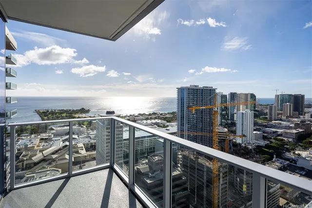 $4,900 | 629 Ke’eaumoku Street, Unit 3812, Honolulu, HI 96814