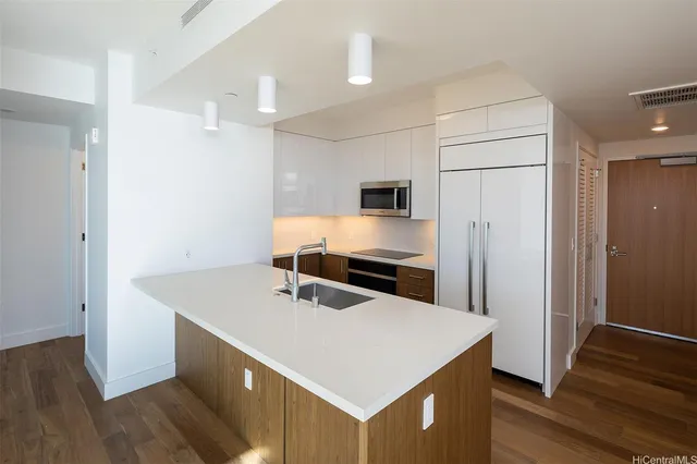 $4,900 | 629 Ke’eaumoku Street, Unit 3812, Honolulu, HI 96814