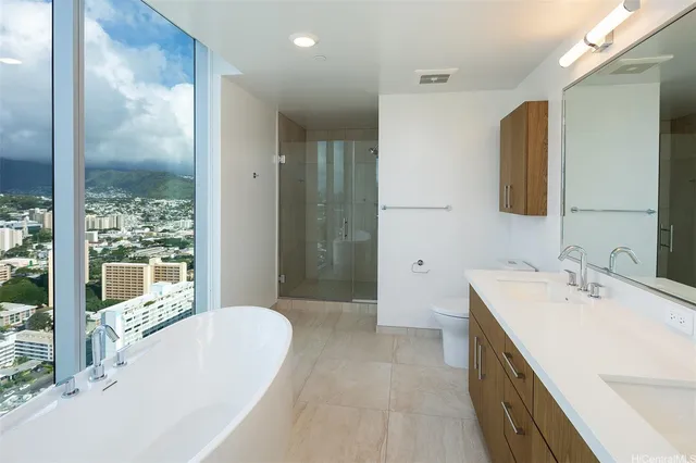 $4,900 | 629 Ke’eaumoku Street, Unit 3812, Honolulu, HI 96814