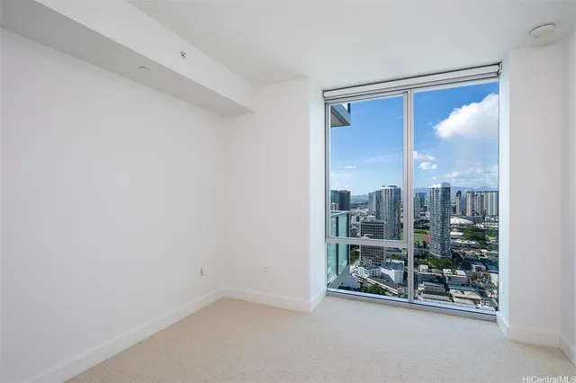 $4,900 | 629 Ke’eaumoku Street, Unit 3812, Honolulu, HI 96814