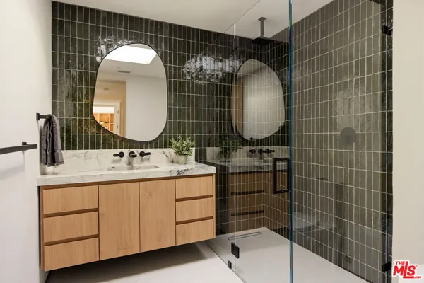 $3,995,000 | 483 East Santiago Way, Palm Springs, CA 92264