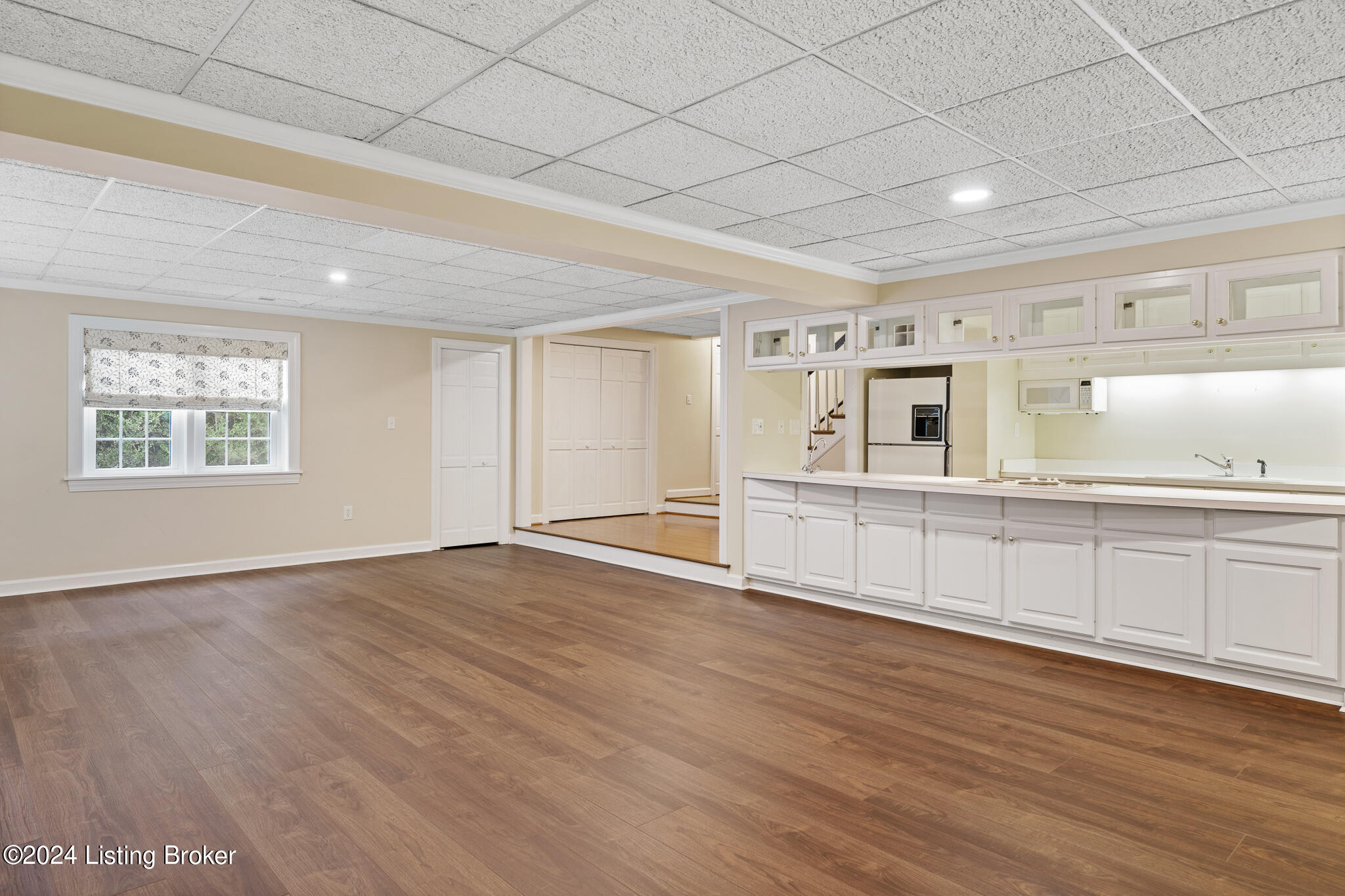 1513 Northwind Road Louisville, KY 40207 - Photo 33 of 37 Lower Level Kitchen/Family Room