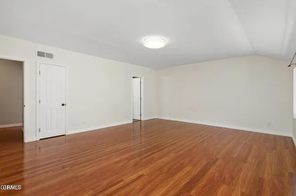 $4,500 | 9503 VÃa Venezia, Burbank, CA 91504