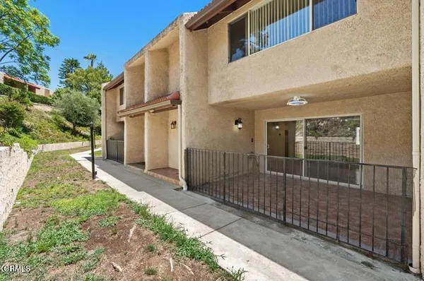$4,500 | 9503 VÃa Venezia, Burbank, CA 91504