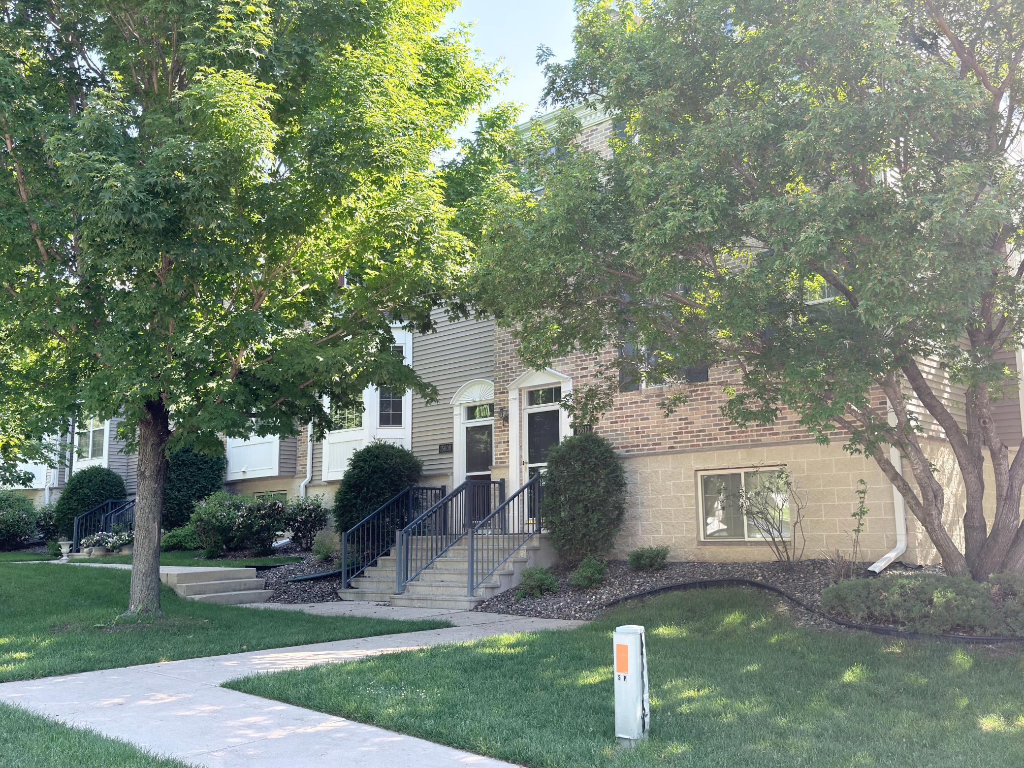 15608 Prospect Road Eden Prairie, MN 55347 - Photo 4 of 32