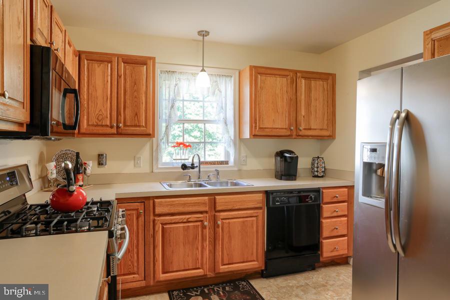 39 Heron Road Lititz, PA 17543 - Photo 15 of 34