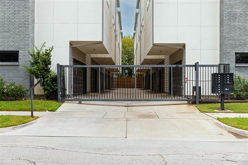 4226 Roseland Avenue, Unit 201 Dallas, TX 75204 - Photo 22 of 24