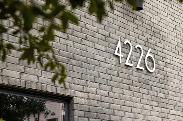 $525,000 | 4226 Roseland Avenue, Unit 201, Dallas, TX 75204