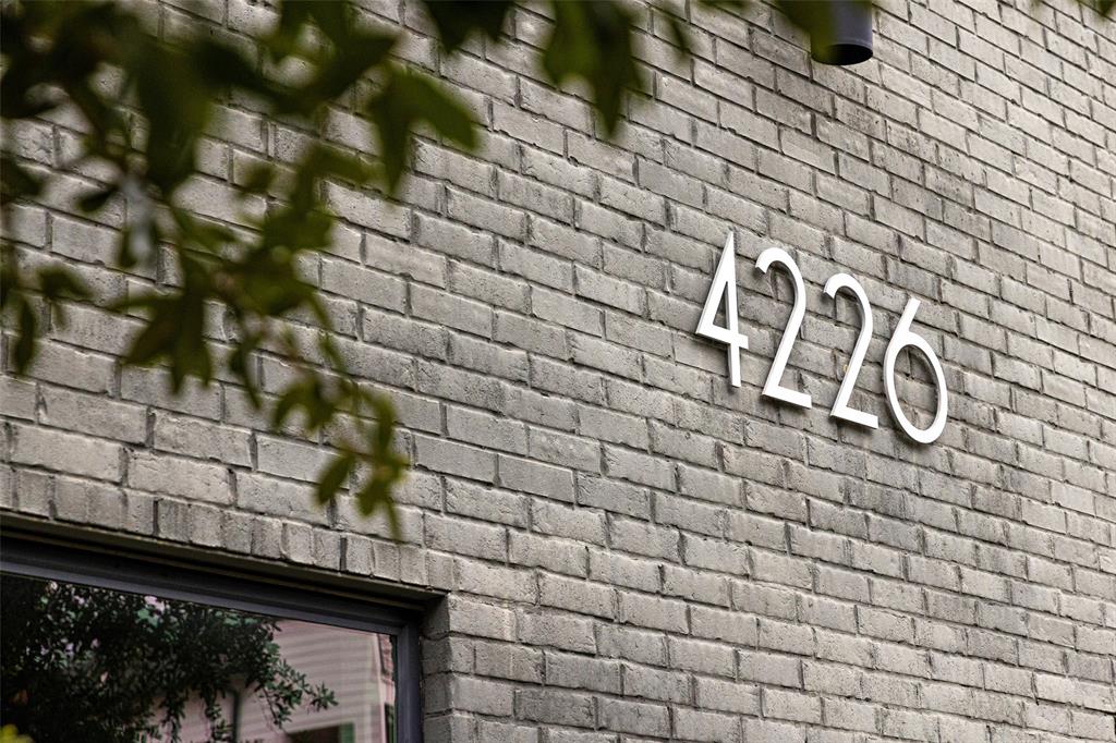 4226 Roseland Avenue, Unit 201 Dallas, TX 75204 - Photo 23 of 24 a close up of a shower