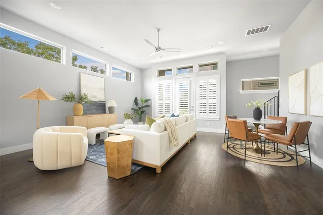 $525,000 | 4226 Roseland Avenue, Unit 201, Dallas, TX 75204