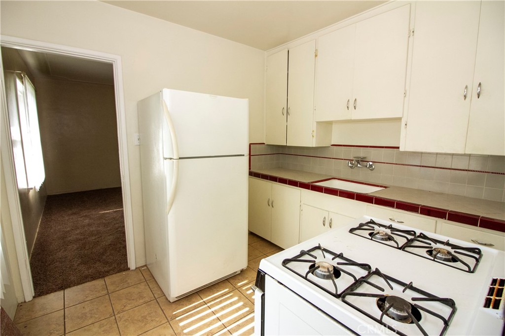 3453 Chestnut Street Riverside, CA 92501 - Photo 11 of 13