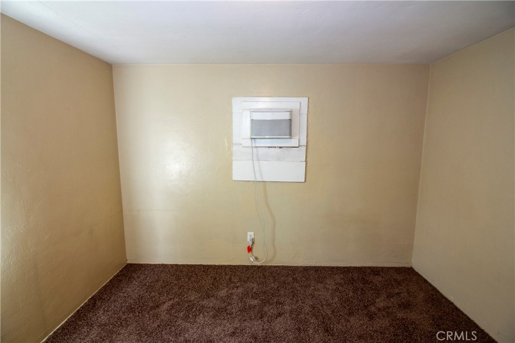 3453 Chestnut Street Riverside, CA 92501 - Photo 6 of 13