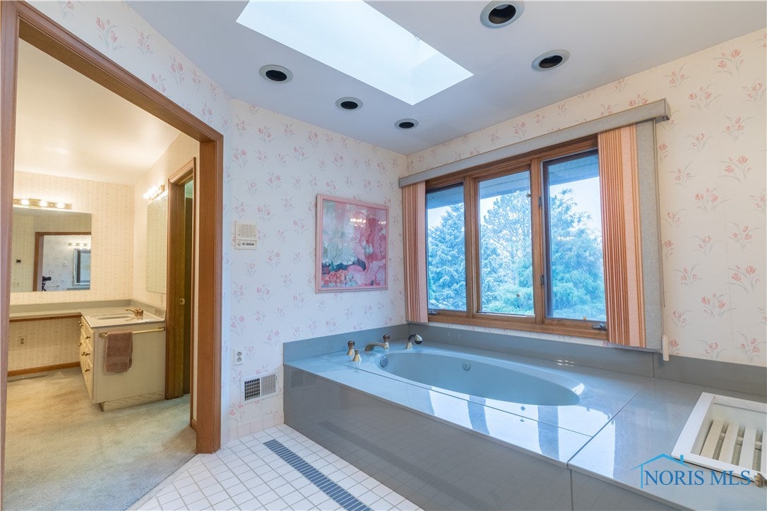 3310 Butz Road Maumee, OH 43537 - Photo 17 of 29 Gallery Image 17