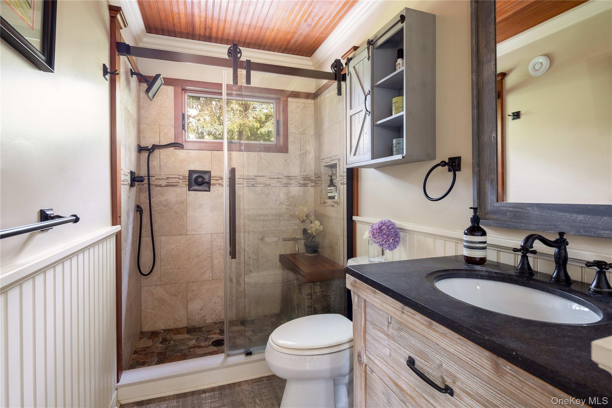365 Rachels Road Mattituck, NY 11952 - Photo 9 of 26 1st floor full bathroom