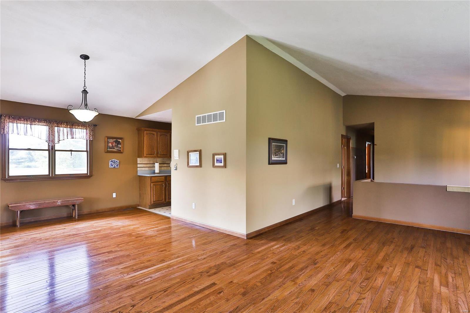 3112 Zingg Road Millstadt, IL 62260 - Photo 7 of 54 Gallery Image 7
