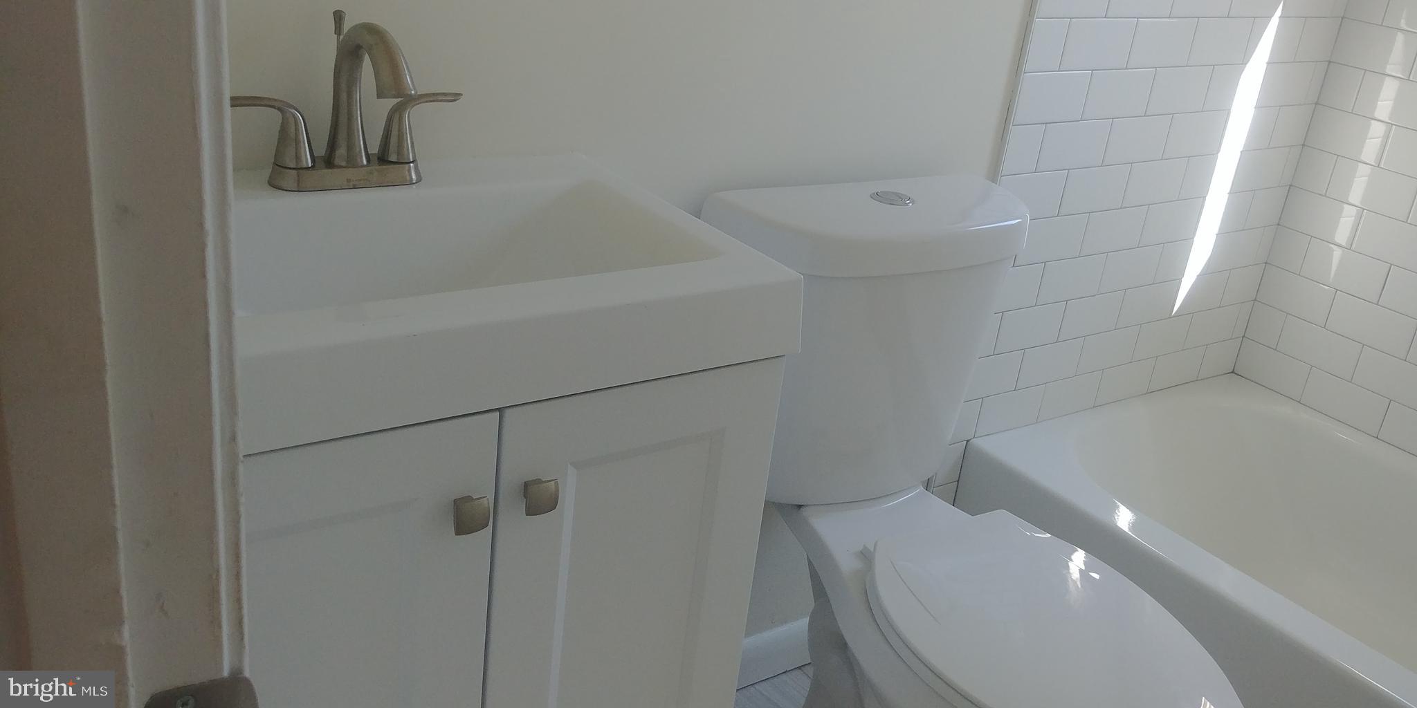 7404 Greeley Road Hyattsville, MD 20785 - Photo 15 of 23 Full bath upper level