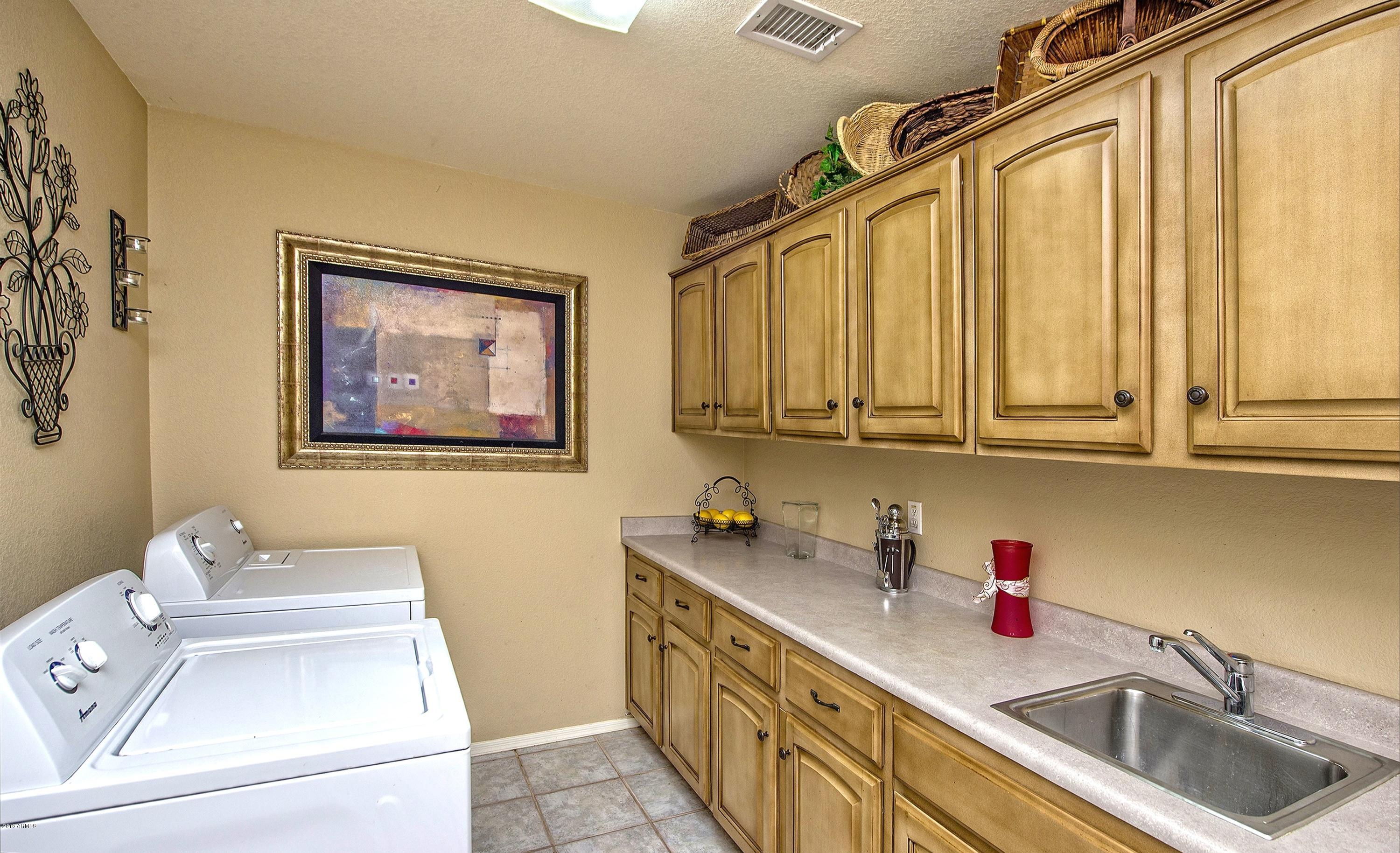 15791 Piccadilly Road Goodyear, AZ 85395 - Photo 12 of 19 012_Laundry