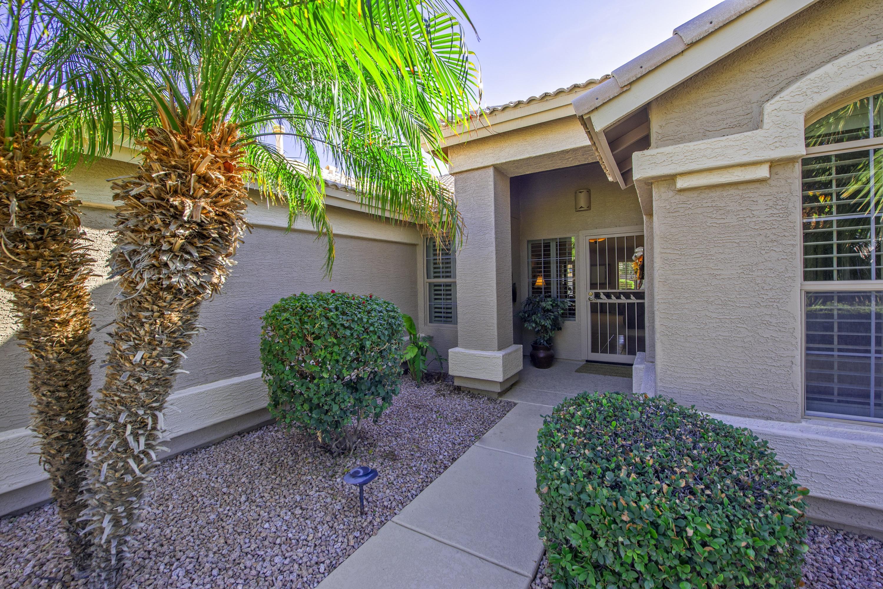 15791 Piccadilly Road Goodyear, AZ 85395 - Photo 3 of 19 003_Front Entry
