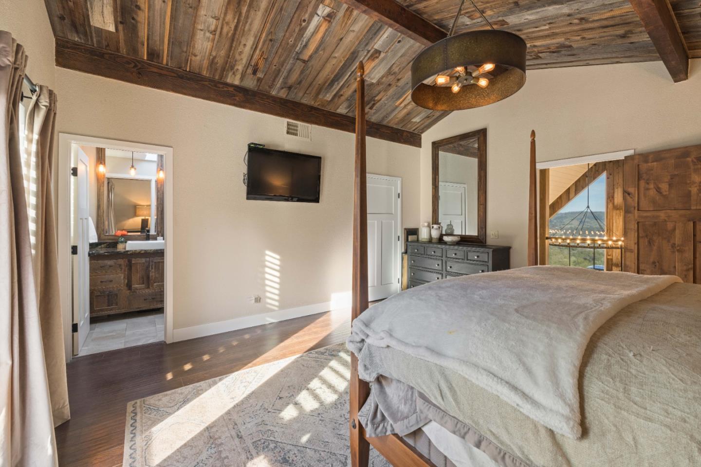 5251 Coyote Pass Road Shingle Springs, CA 95682 - Photo 19 of 40 Gallery Image 19