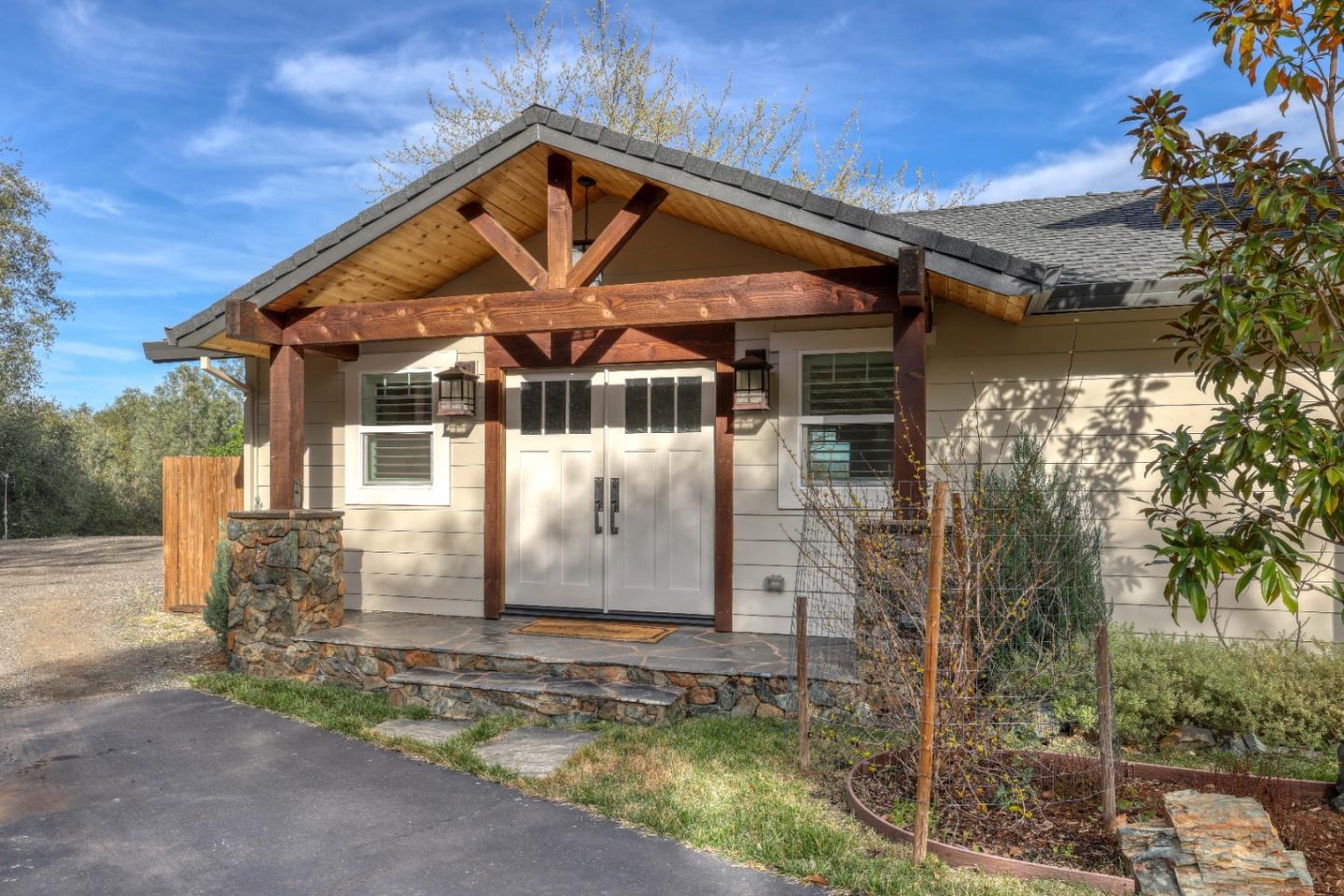 5251 Coyote Pass Road Shingle Springs, CA 95682 - Photo 2 of 40 Gallery Image 2
