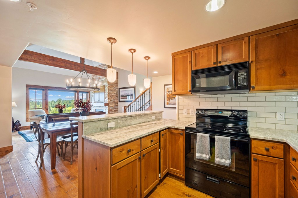 75 Arling Center Court, Unit 415 Donnelly, ID 83615 - Photo 11 of 27