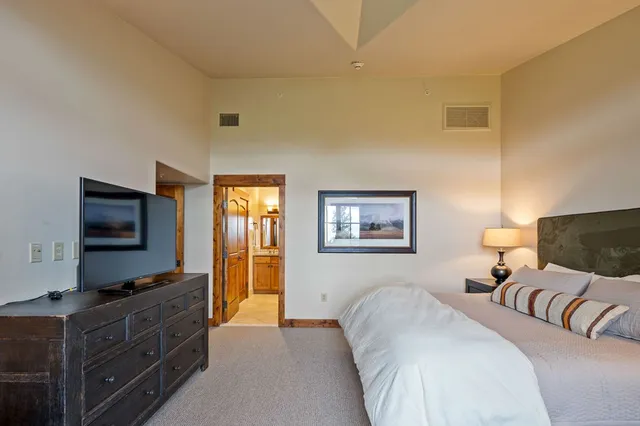 $1,200,000 | 75 Arling Center Court, Unit 415, Donnelly, ID 83615