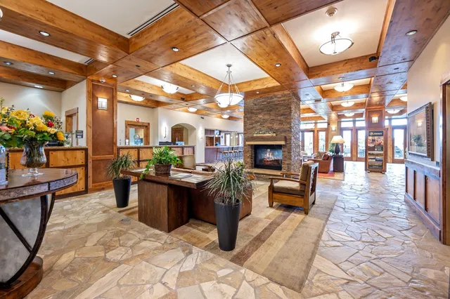 $1,200,000 | 75 Arling Center Court, Unit 415, Donnelly, ID 83615