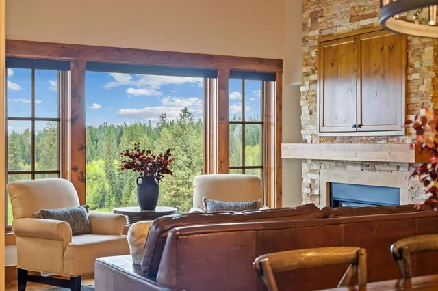 $1,200,000 | 75 Arling Center Court, Unit 415, Donnelly, ID 83615